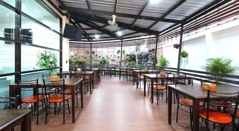 Thanburi Hotel Udon Thani Buitenkant foto