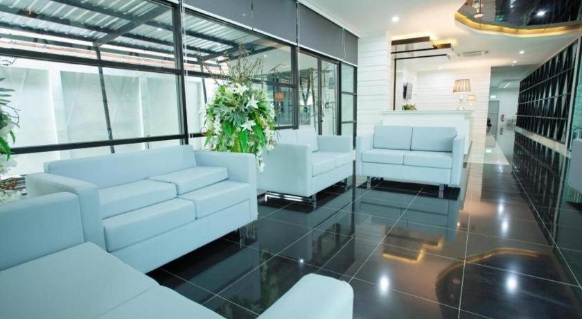 Thanburi Hotel Udon Thani Buitenkant foto