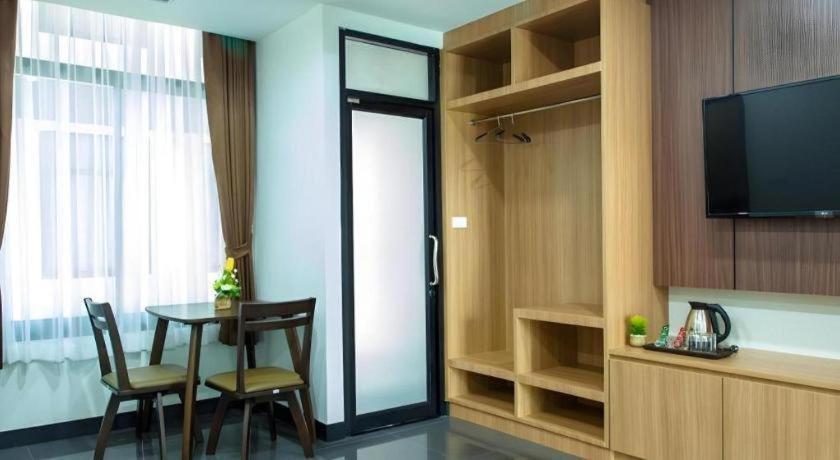 Thanburi Hotel Udon Thani Buitenkant foto