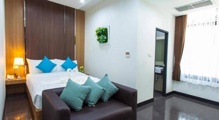 Thanburi Hotel Udon Thani Buitenkant foto