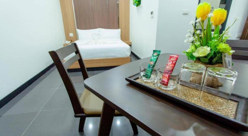 Thanburi Hotel Udon Thani Buitenkant foto