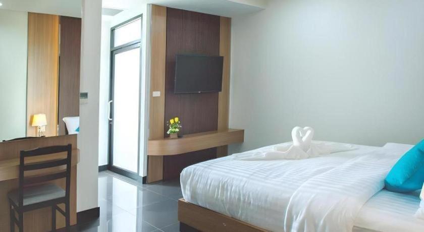 Thanburi Hotel Udon Thani Buitenkant foto
