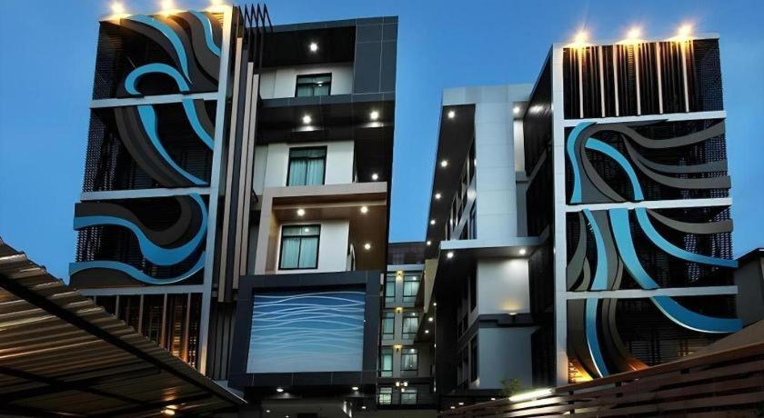 Thanburi Hotel Udon Thani Buitenkant foto