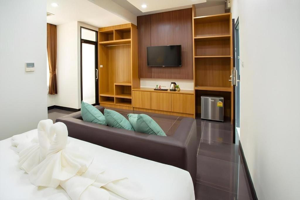 Thanburi Hotel Udon Thani Buitenkant foto